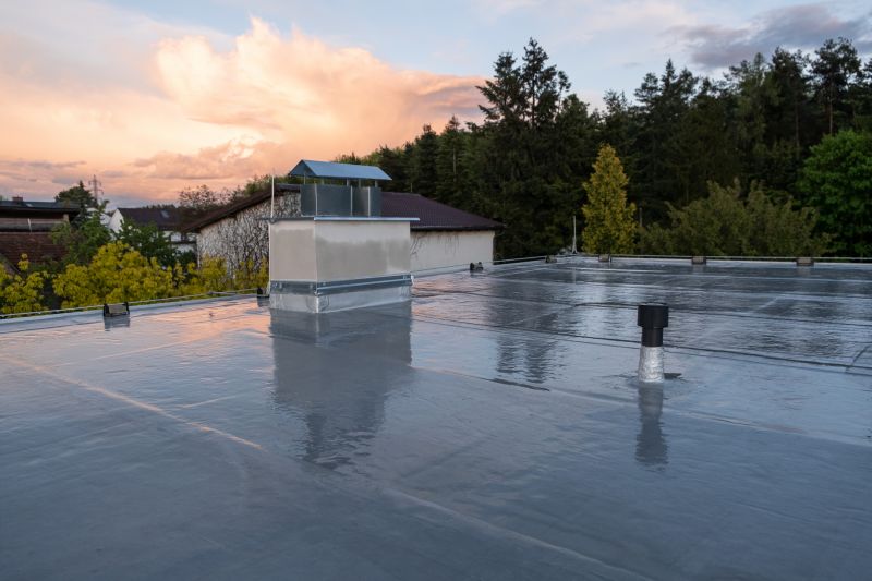 Prevent Leaks By Getting Professional Flat Roof Repair Service!